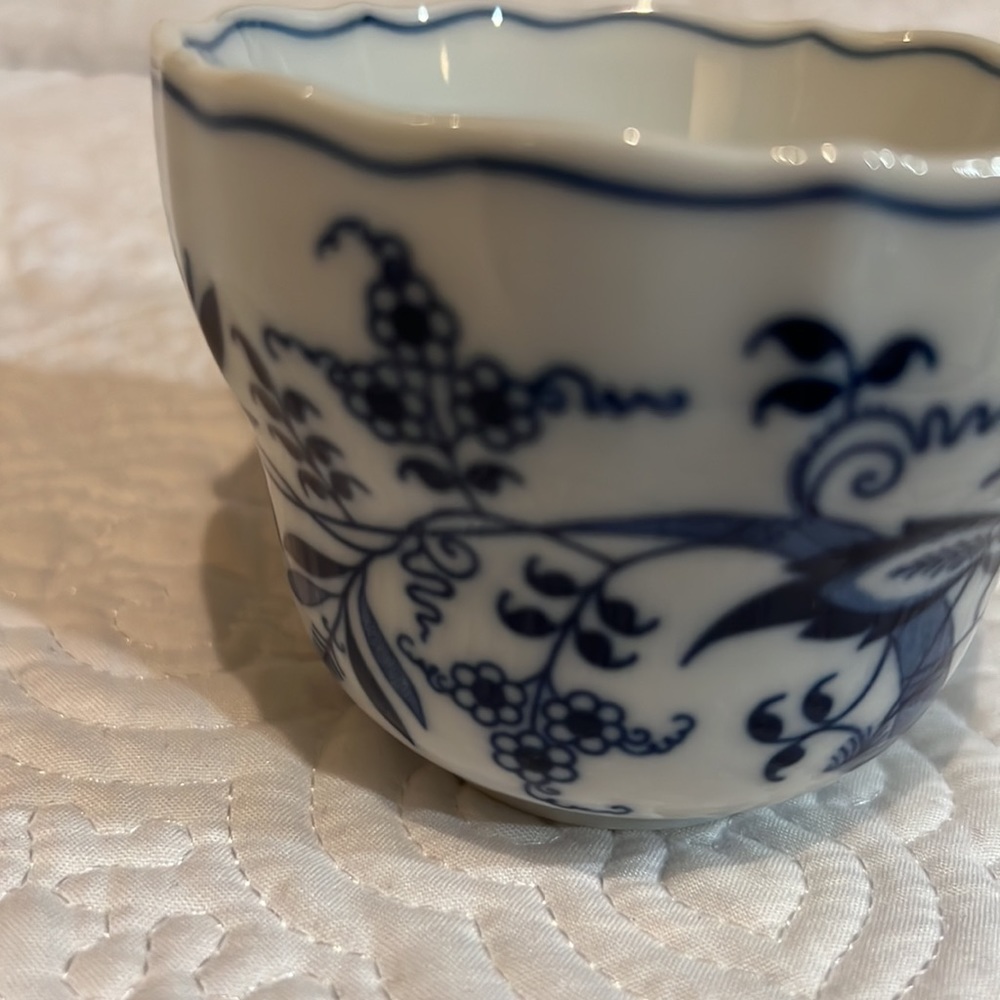 Blue Danube cups and saucers, set of 2 - Picture 14 of 16